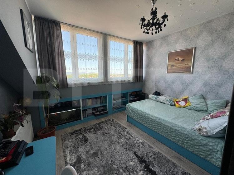 Apartament cu 4 camere decomandat, mobilat în Central