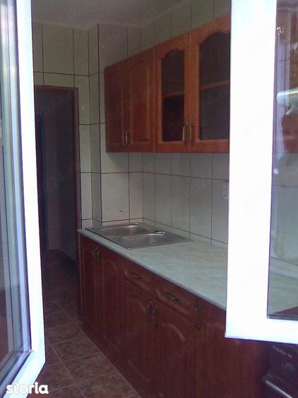 Apartament cu 2 camere, mobilat în Pajura