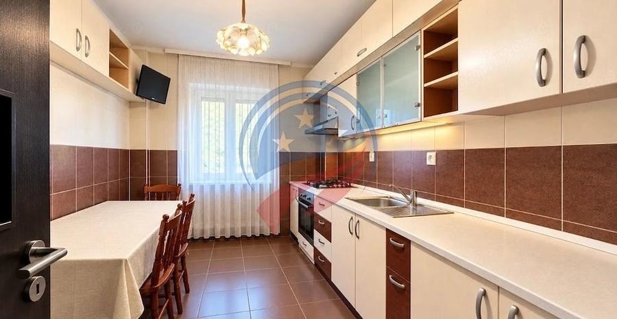 Apartament cu 3 camere decomandat în Lăpuș
