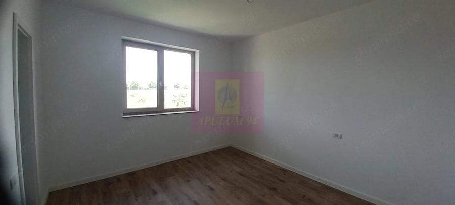 Casă cu 4 camere cu Teren 514 Mp în Gulia