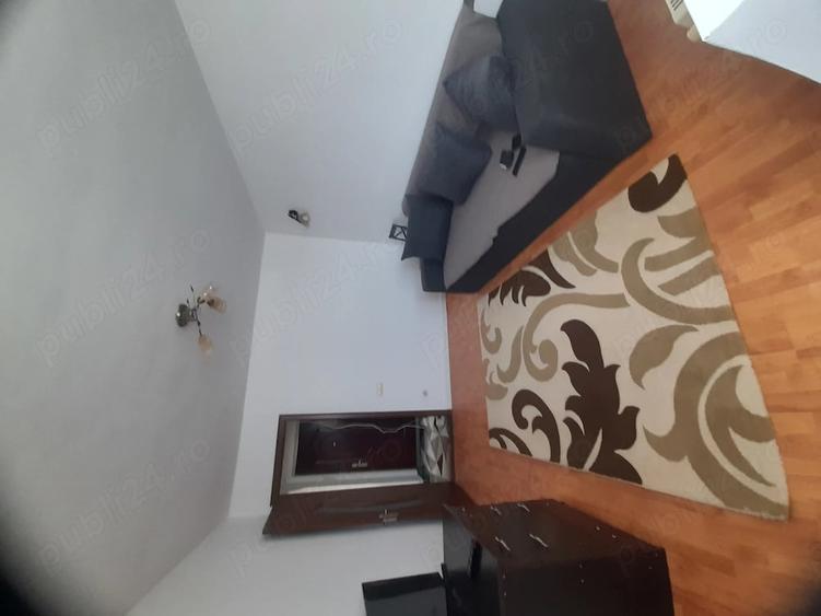 Apartament cu 2 camere decomandat în Micro 5