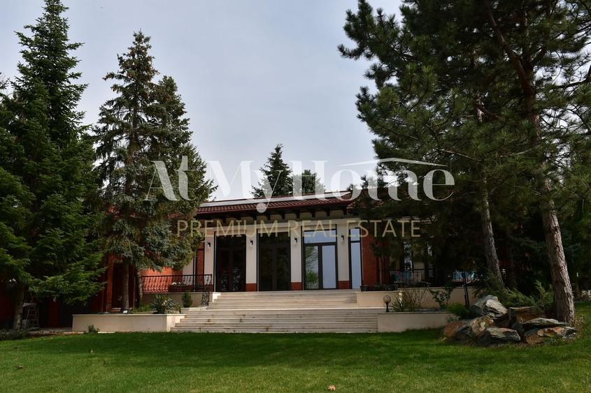 Casă individuală cu 5 camere cu Piscina în Snagov