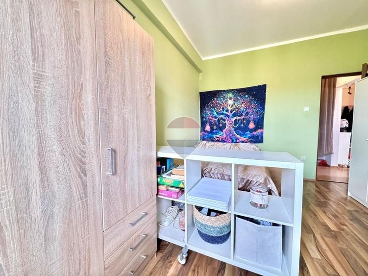 Apartament cu 2 camere decomandat, mobilat în Central