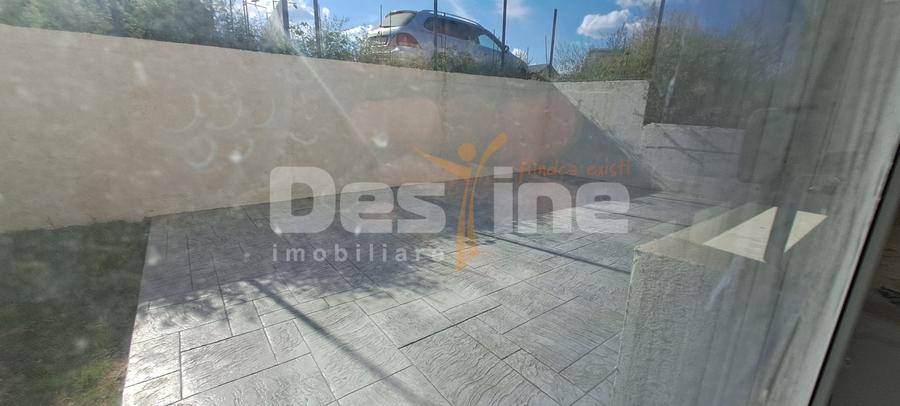 Casă individuală cu 4 camere cu Canalizare în Rediu