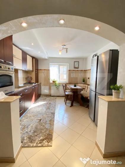 Apartament cu 3 camere decomandat în Burdujeni