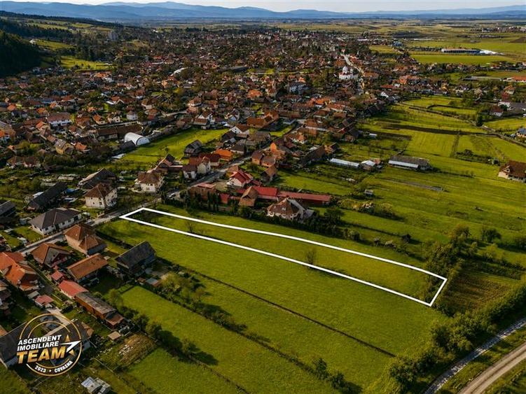 Teren agricol intravilan de 2059 mp, în Central