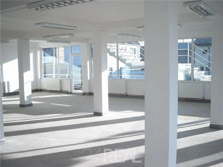 Spațiu comercial, în Războieni