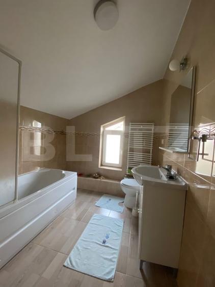 Duplex cu 4 camere cu Canalizare în Ciarda Roșie