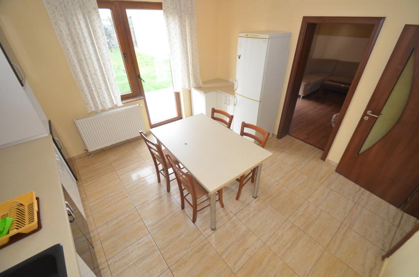 Casă cu 5 camere cu Canalizare în Ghiroda