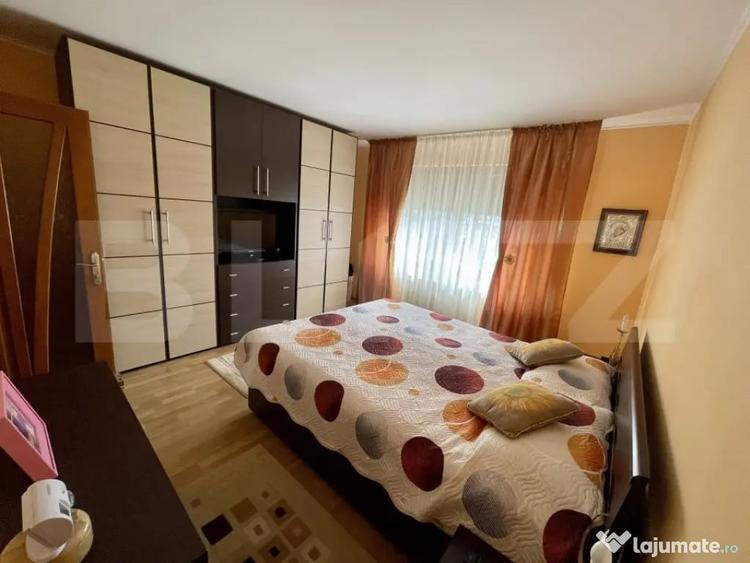 Casă cu 5 camere cu Teren 9300 Mp în Vadu Moldovei