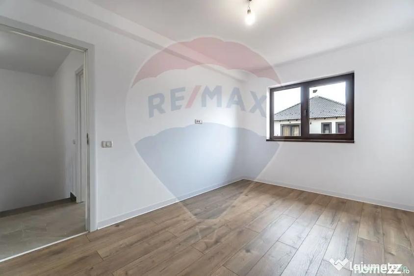 Casă cu 4 camere cu Teren 252 Mp în Tărlungeni