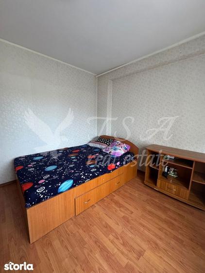 Apartament cu 3 camere decomandat în Rahova
