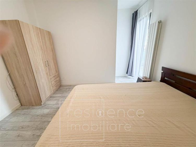 Apartament cu 3 camere semidecomandat în Mărăști
