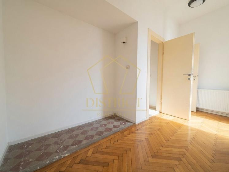 Casă individuală cu 3 camere cu Canalizare în Elisabetin