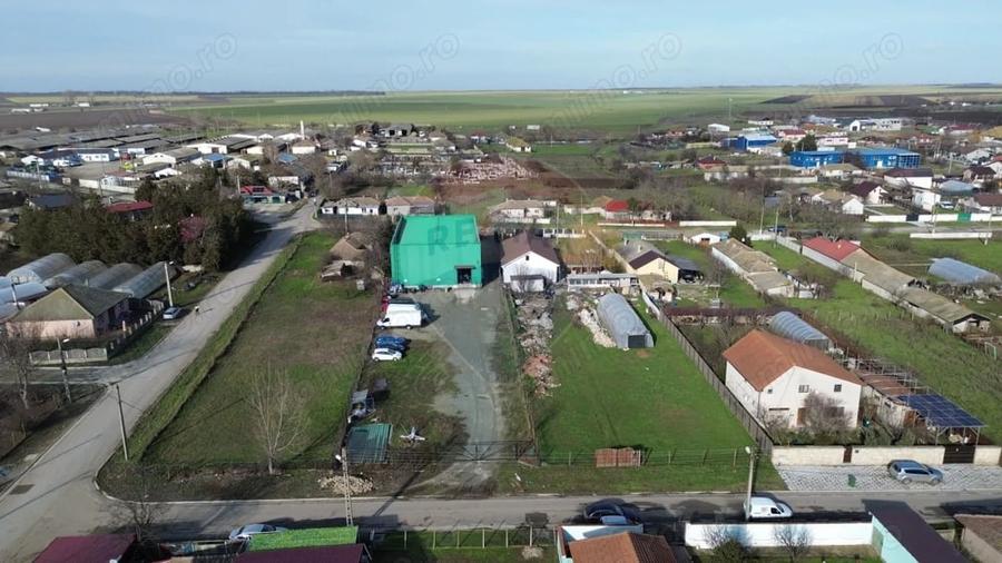 Spațiu comercial, de 480 mp, în Poiana