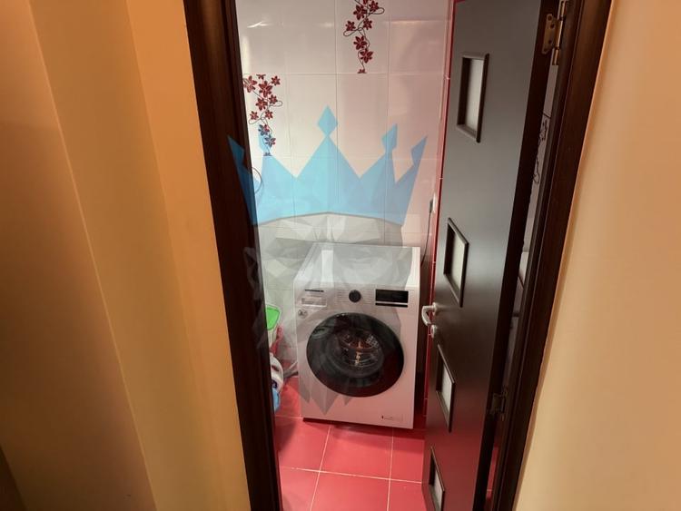 Apartament cu 3 camere decomandat, mobilat în Sebastian