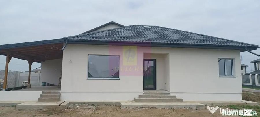 Casă cu 3 camere cu Teren 400 Mp în Săbăreni