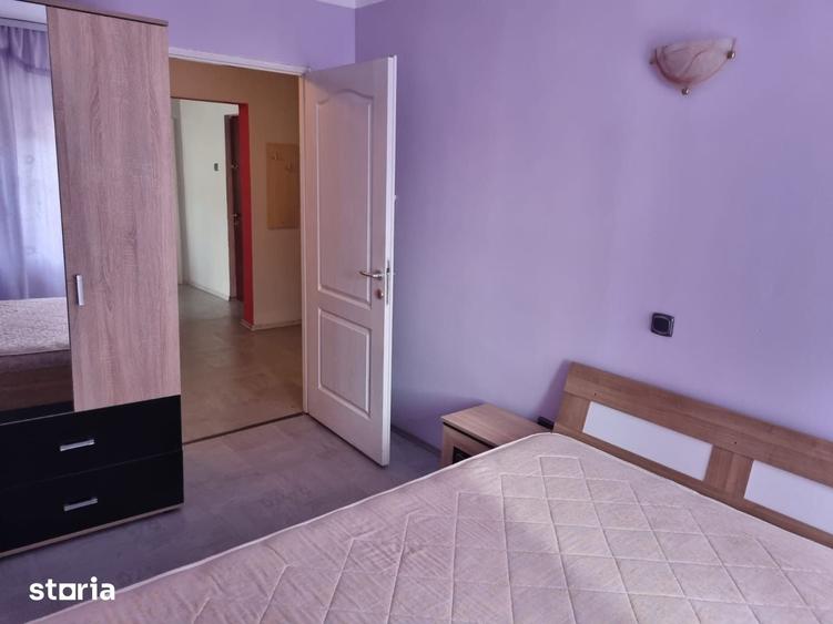 Apartament cu 3 camere în Traian