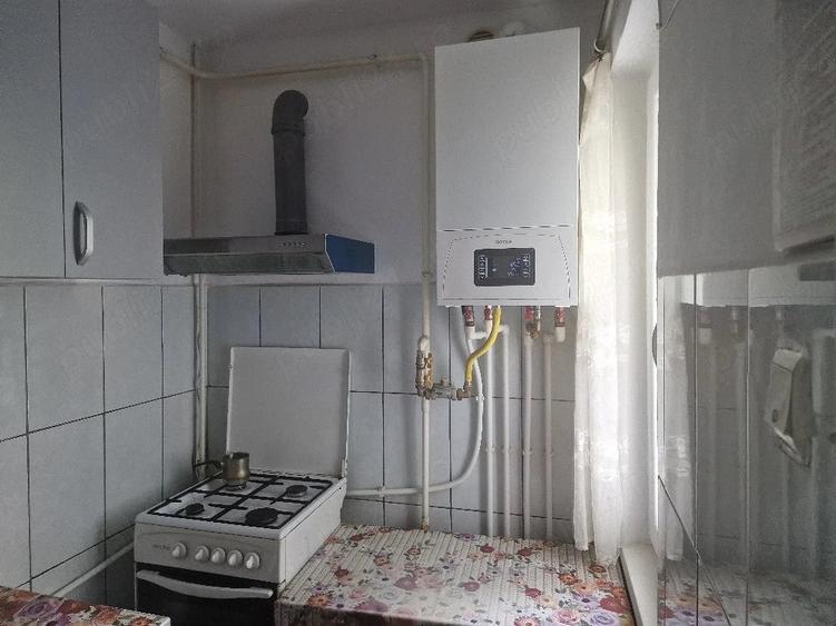 Garsonieră decomandată în Central
