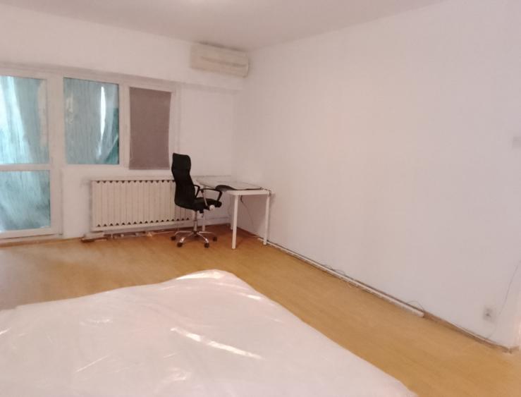 Garsonieră decomandată în Mihai Bravu