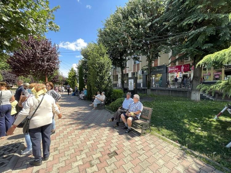 Spațiu comercial, de 556 mp, în Moinești