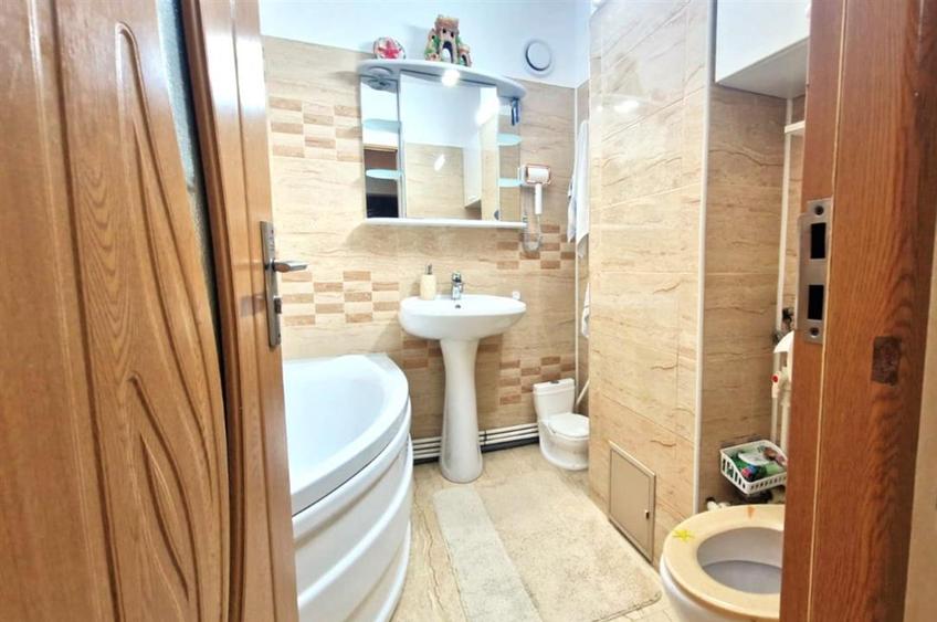 Apartament cu 2 camere decomandat în Dacia