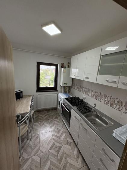Apartament cu 2 camere decomandat în Rediu