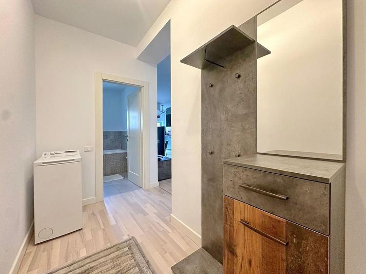 Apartament cu 3 camere decomandat, mobilat în Centrul Istoric