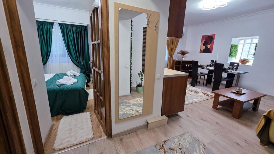 Garsonieră decomandată în Nerva Traian