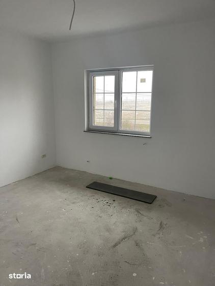 Casă cu 5 camere cu Teren 312 Mp în Central
