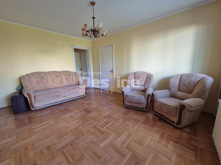 Apartament cu 3 camere circular, mobilat în Berceni