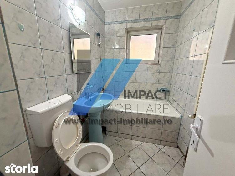 Apartament cu 3 camere decomandat în 1 Mai
