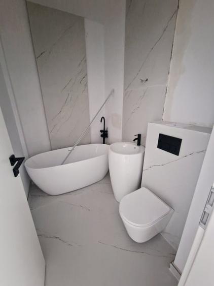 Apartament cu 2 camere decomandat în Tomis Nord
