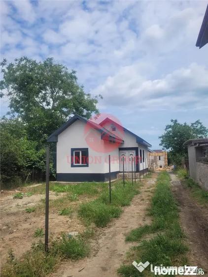 Casă cu 3 camere cu Teren 230 Mp în Lumina