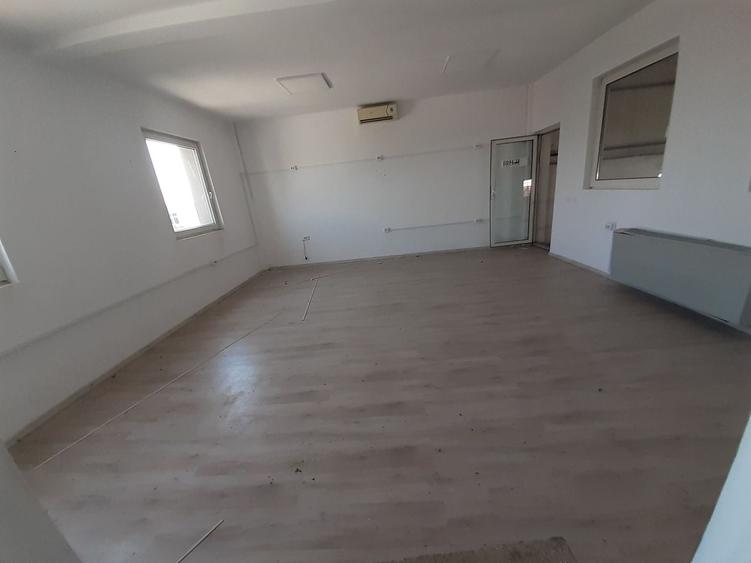Spațiu industrial, de 750 mp, în Exterior Est