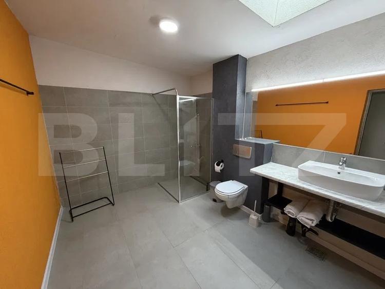 Apartament cu 4 camere decomandat, mobilat în Romanești