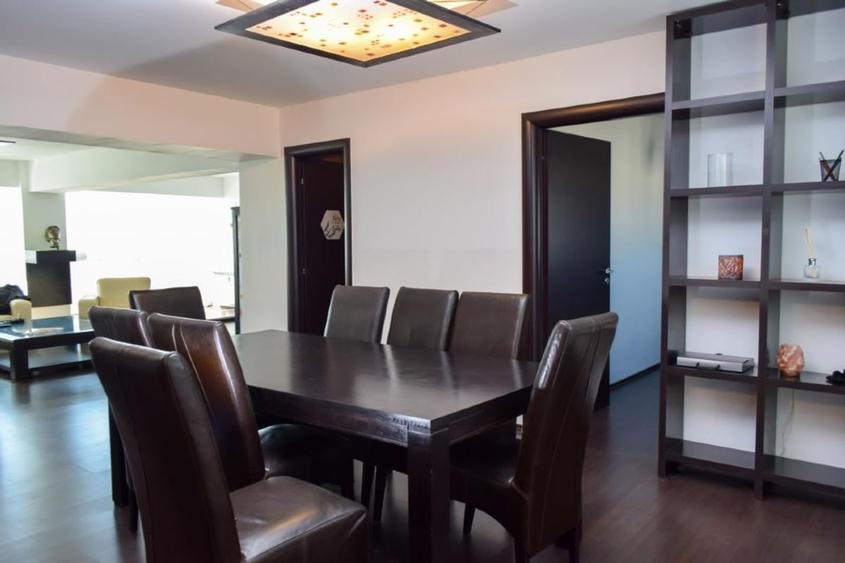 Apartament cu 2 camere semidecomandat, mobilat în Berceni