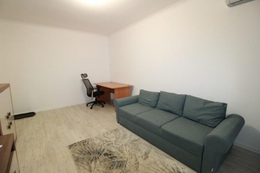 Apartament cu 2 camere decomandat, mobilat în Militari