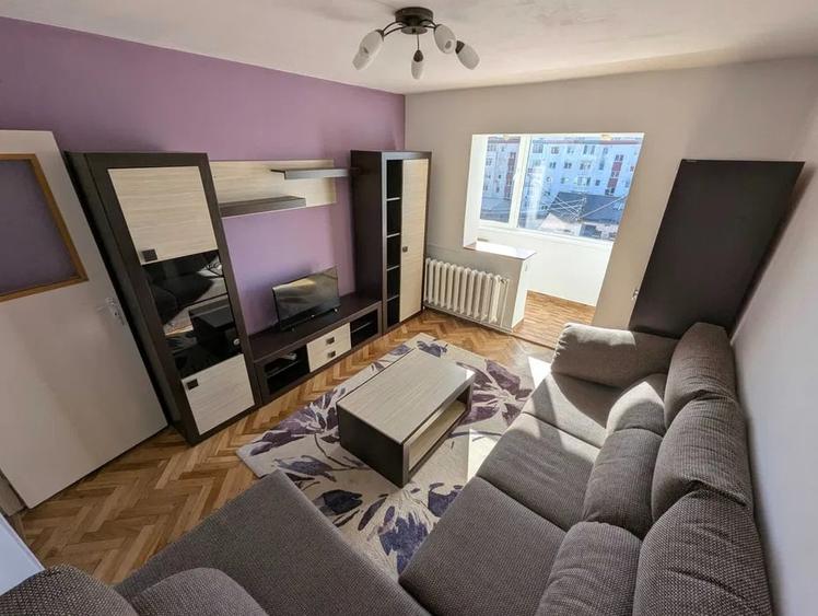 Apartament cu 2 camere decomandat, mobilat în Dâmbul Rotund
