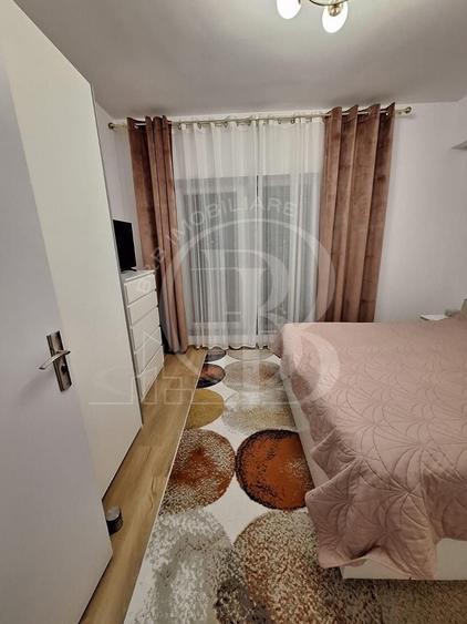 Apartament cu 3 camere decomandat, mobilat în Ozana