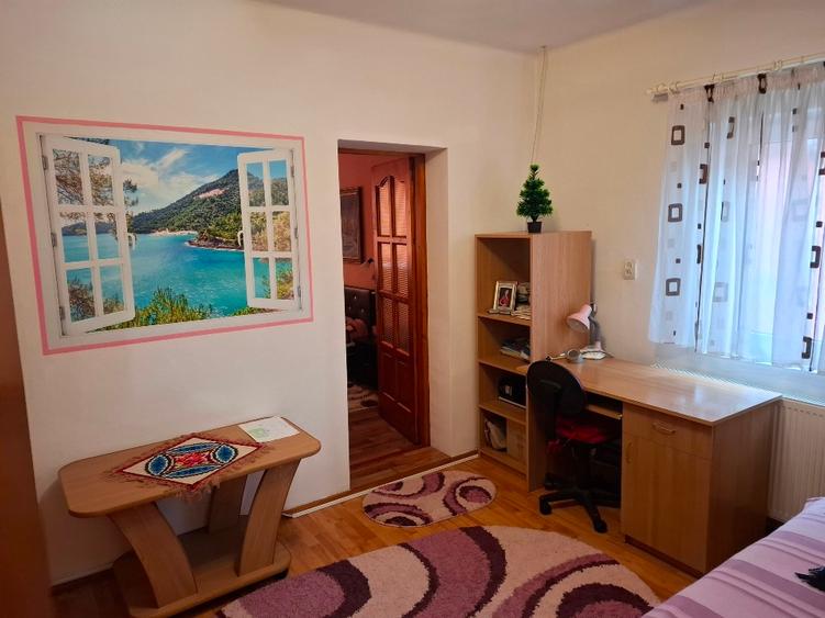 Casă individuală cu 4 camere cu Teren 676 Mp în Subcetate