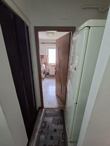 Vand apartament 2 camere - 16
