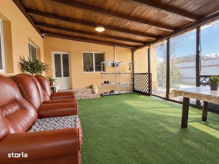 Casă cu 4 camere cu Teren 962 Mp în Castelu