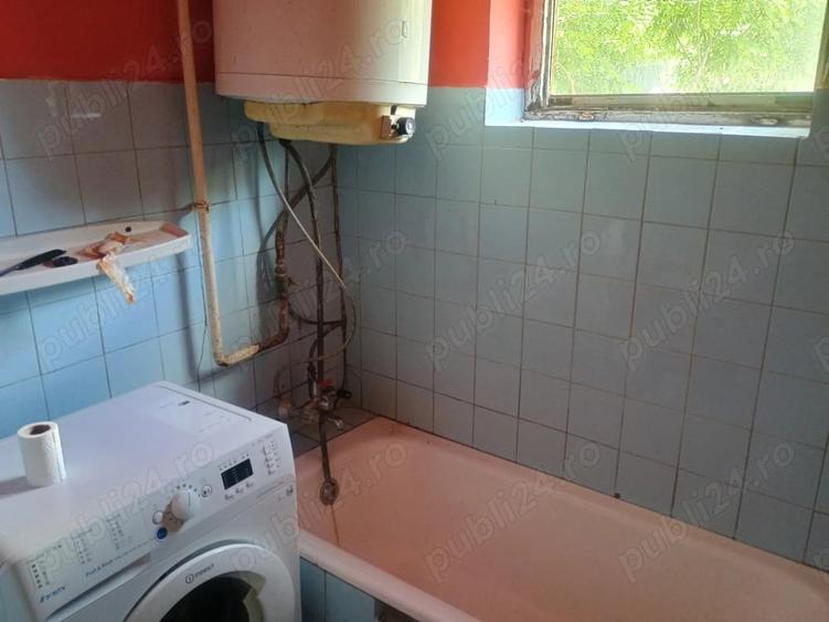 Casă cu 2 camere cu Teren 1100 Mp în Turnu