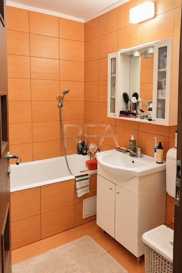 Apartament cu 3 camere decomandat, mobilat în Gorjului