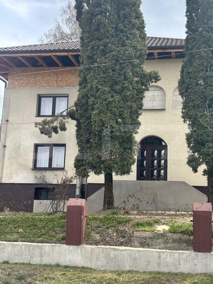 Casă individuală cu 6 camere cu Canalizare în Vatra Dornei