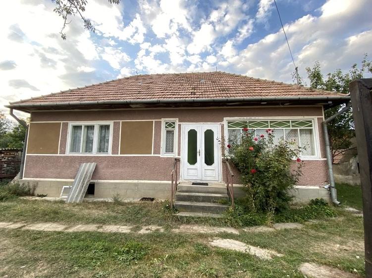 Casă cu 2 camere în Sânzieni
