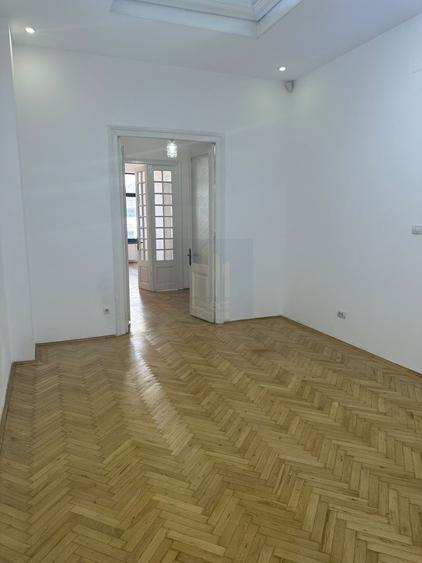 Birou, de 220 mp, în Ultracentral