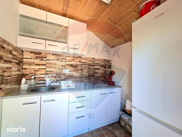 Casă cu 1 camere cu Teren 200 Mp în Subcetate