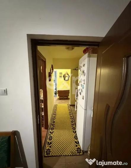 Apartament cu 2 camere decomandat în Micro 6